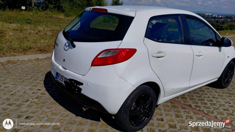Mazda 2 13benzyna 2009r centralny zamek Jasło sprzedam