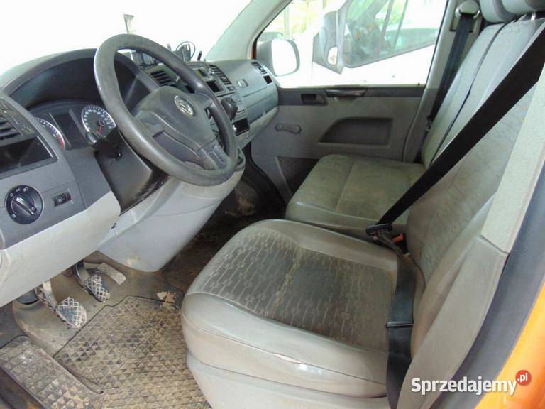 VOLKSWAGEN TRANSPORTER 2010 196800 ccm 140 Warszawa