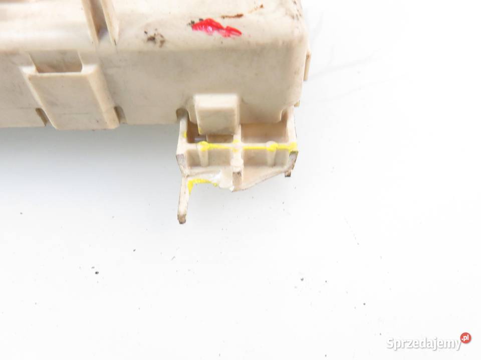 MODUŁ SKRZYNKA BEZPIECZNIKÓW LEXUS RX II 300