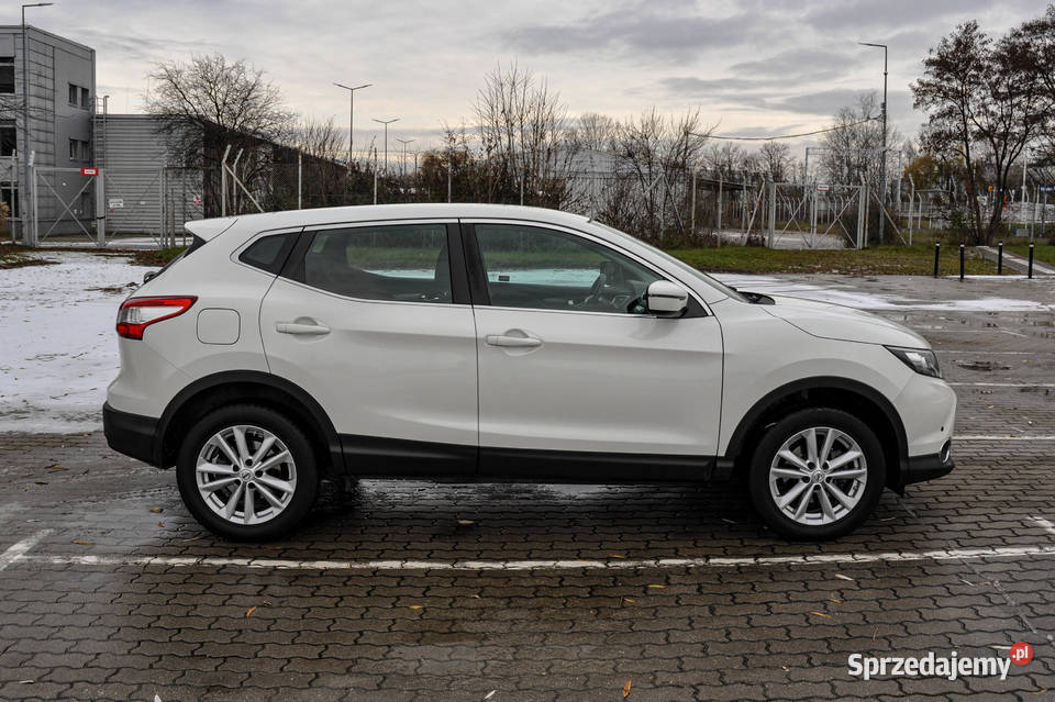 Nissan Qashqai Salon 114 Bezwypadkowy 2016 r Qashqai Wrocław