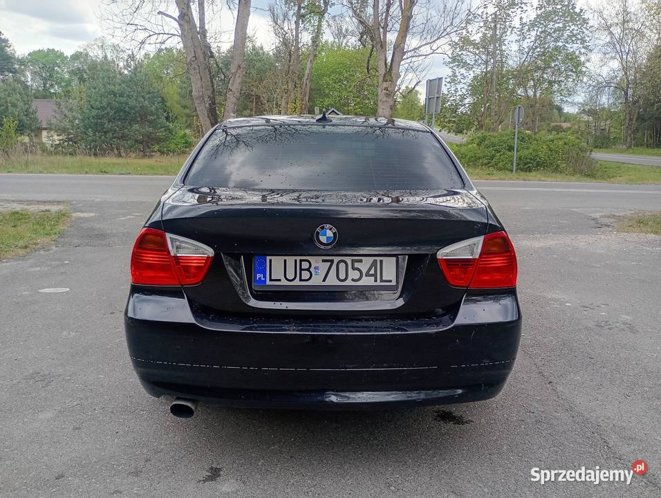 BMW E90 320i benzyna