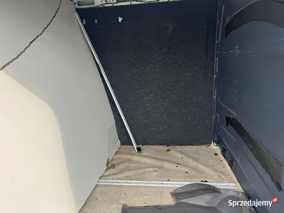 Mercedes Sprinter 30 CDi 180 uszkodzony przód biały Kęty