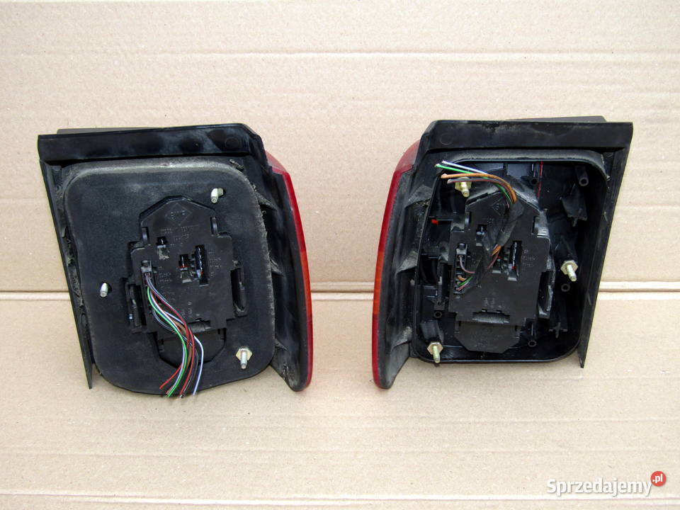 LAMPA TYLNA LEWAPRAWA VW PASSAT B4 KOMBI Mysłaków