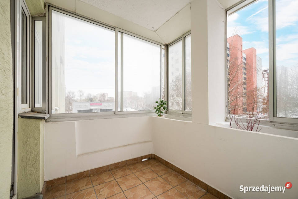 Metro Służew Narożne Parking Spółdzielczy 569m internet Warszawa