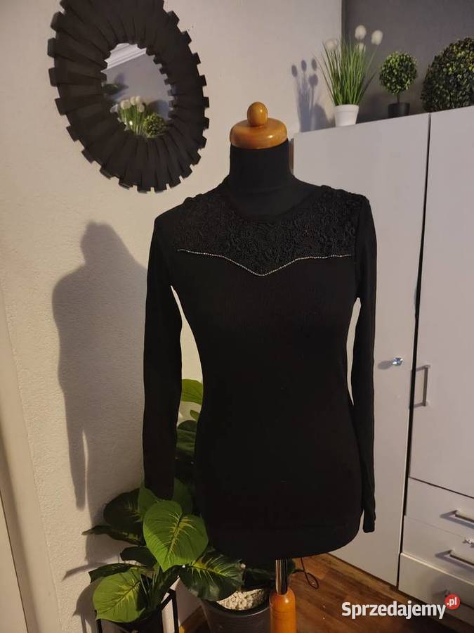 Sprzedam dwa kartony ciuchów z metkami i nie sprzedam