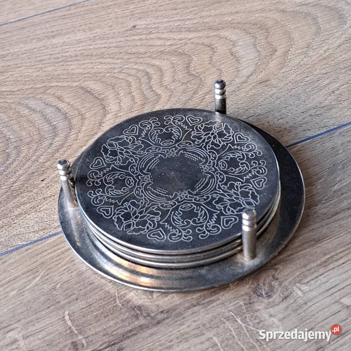 Komplet metalowych podkładek vintage grawerowane Pozostałe Domaszczyn