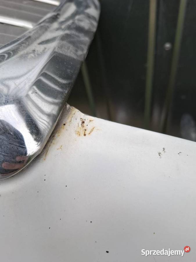 Maska z grillem mercedes w201 190 Żyrzyn