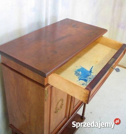 Reprezentacyjna Orzechowa Komoda Pomocnik w sprzedam