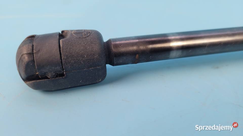 CASE IH PUMA 145 12r SIŁOWNIK GAZOWY MASKI Kolno