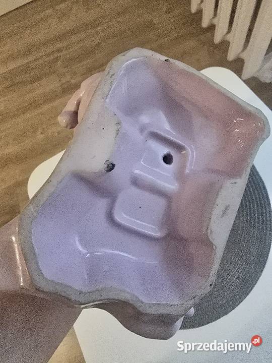 Figurka porcelanowa kobieta z niedźwiedziami Poznań