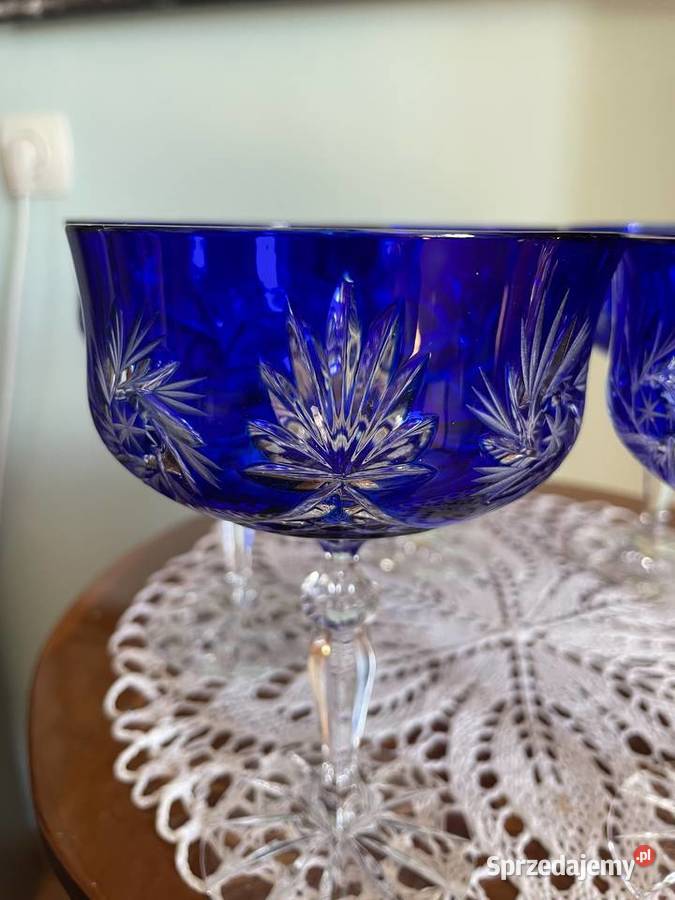 Kieliszki do szampana kobaltowe Jelenia Góra