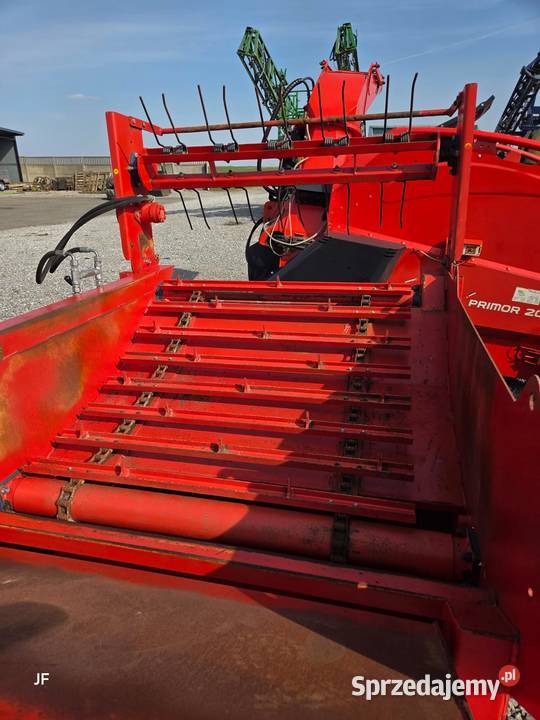 Samozaładowcza Ścielarka rozwijarka Słomy AGRAM Gąsewo sprzedam