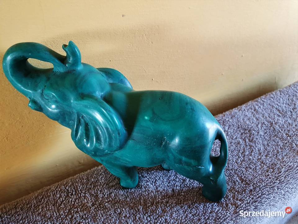 Figurka słonia z malachitu
