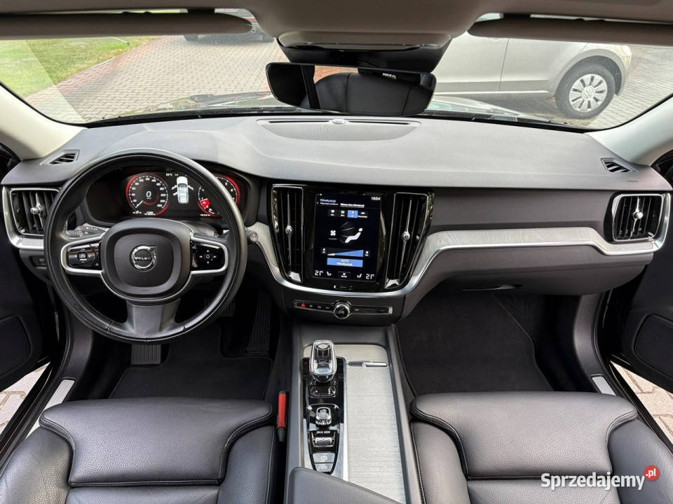 Volvo V60 20 benzyna Inscription Orrefors Sweden Lipówki