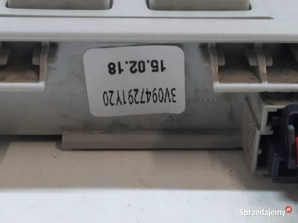 LAMPKA PODSUFITKI Skoda Superb III 2015