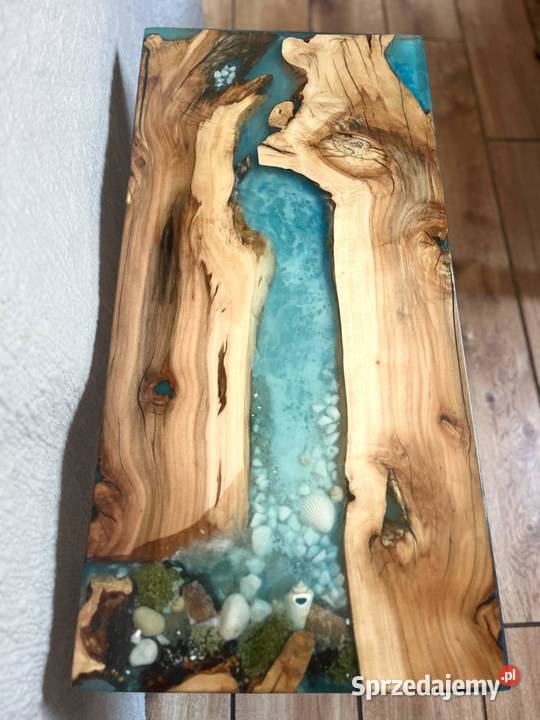 Stolik kawowy z żywicy i drewna 45cm Radomsko