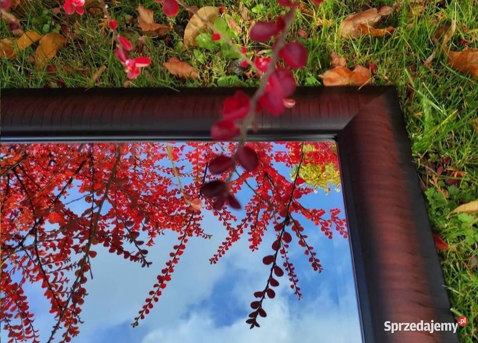 Kryształowe fazowane lustro w bakelitowej Pabianice sprzedam