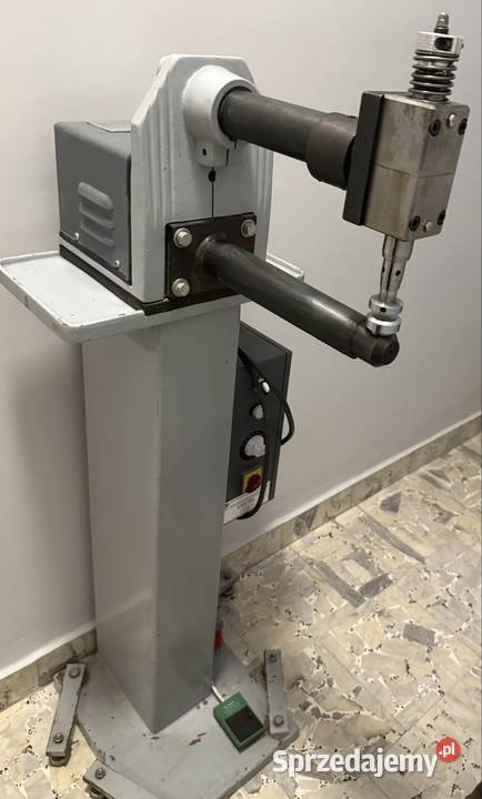 Oklepywarka poklepywarka szwów Stanisław Górny