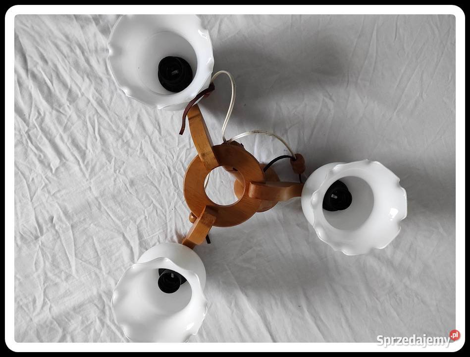 Lampa sufitowa z trzema kloszami drewno inny kolor Płock