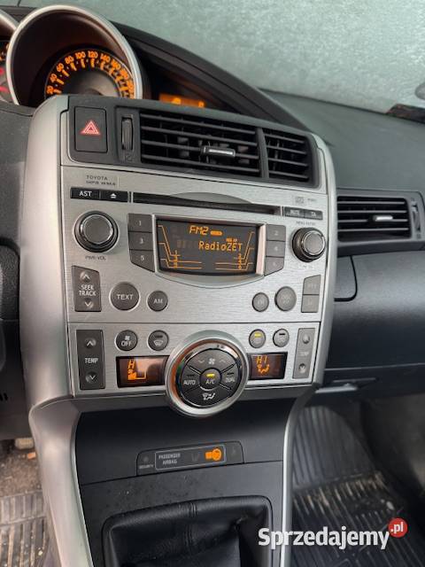 TOYOTA Verso 18 2010 r syndyka Warszawa