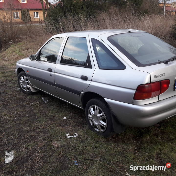Ford escort 16 ubezpieczenie do 012021 okazja Jarosław sprzedam