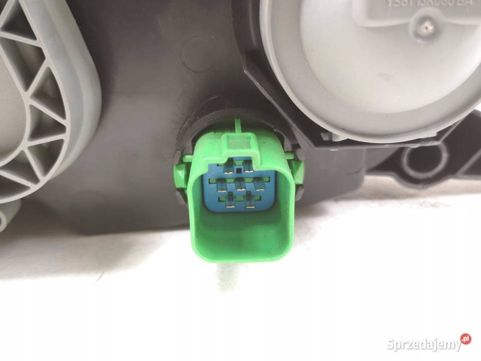 LAMPA PRAWY PRZÓD FORD FIESTA 19952003 1127895 lubelskie