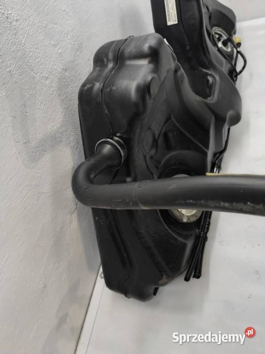 ZBIORNIK BAK PALIWA 25D BMW E61 6764068