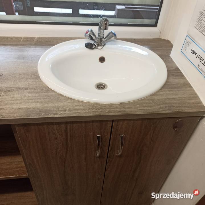 Sprzedam pawilon handlowy od ulicy