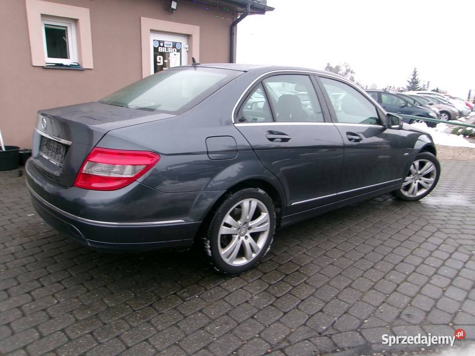 Mercedes C klasa 18 Navi stan Dolna Grupa