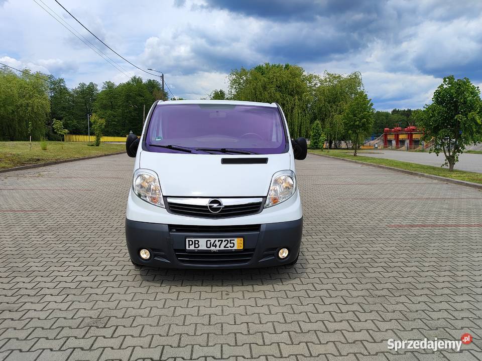Opel Vivaro Long 9 osób z Niemiec Nawiewy Vivaro Wójtostwo