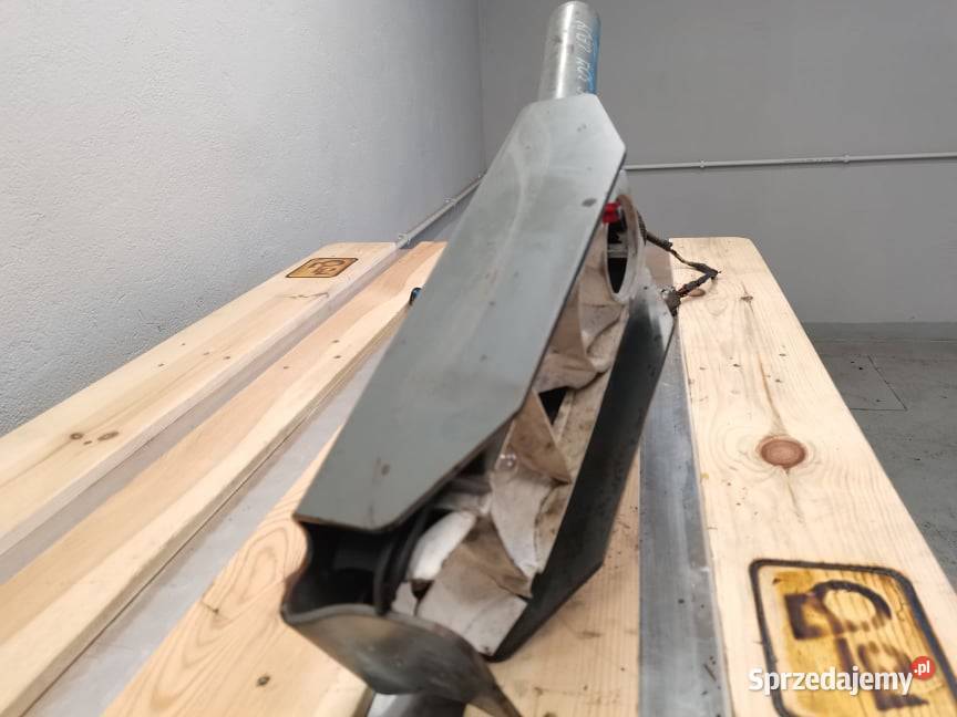Uchwyt lampy JLG 307 Lewy Wilkowo