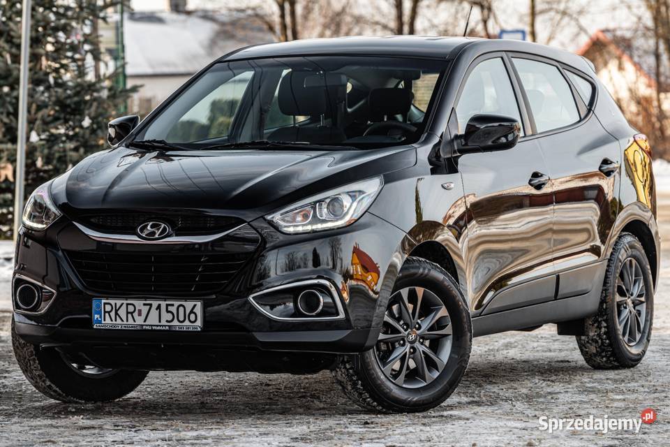Hyundai ix35 20 benzyna napęd 4x4 automatyczna ix35 Targowiska