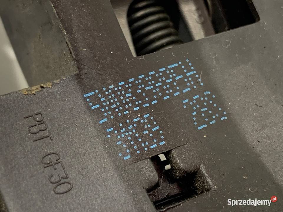 KLAMKA ZEWNĘTRZNA PRAWY TYŁ VW TROC Crossover