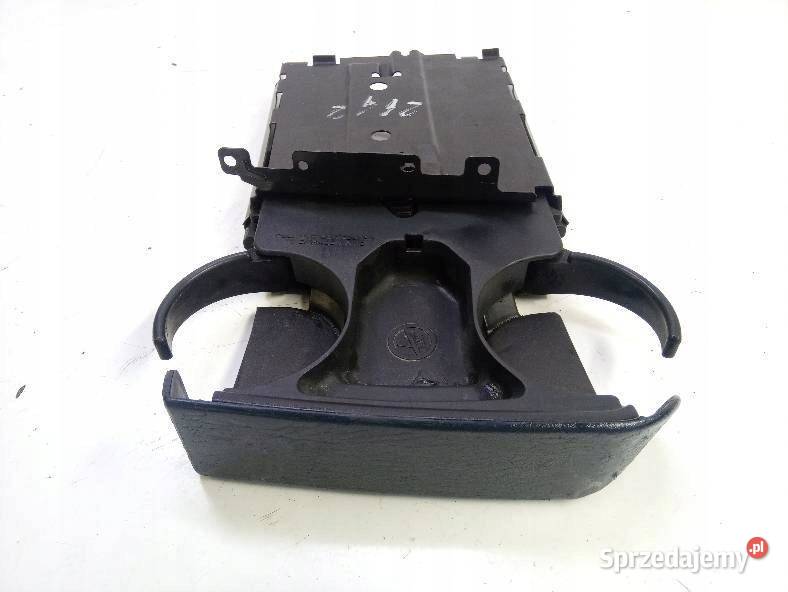 UCHWYTY NA KUBEK Dodge Caravan IV 20002007 Rok produkcji 2002 Uchwyty fabryczne sprzedam