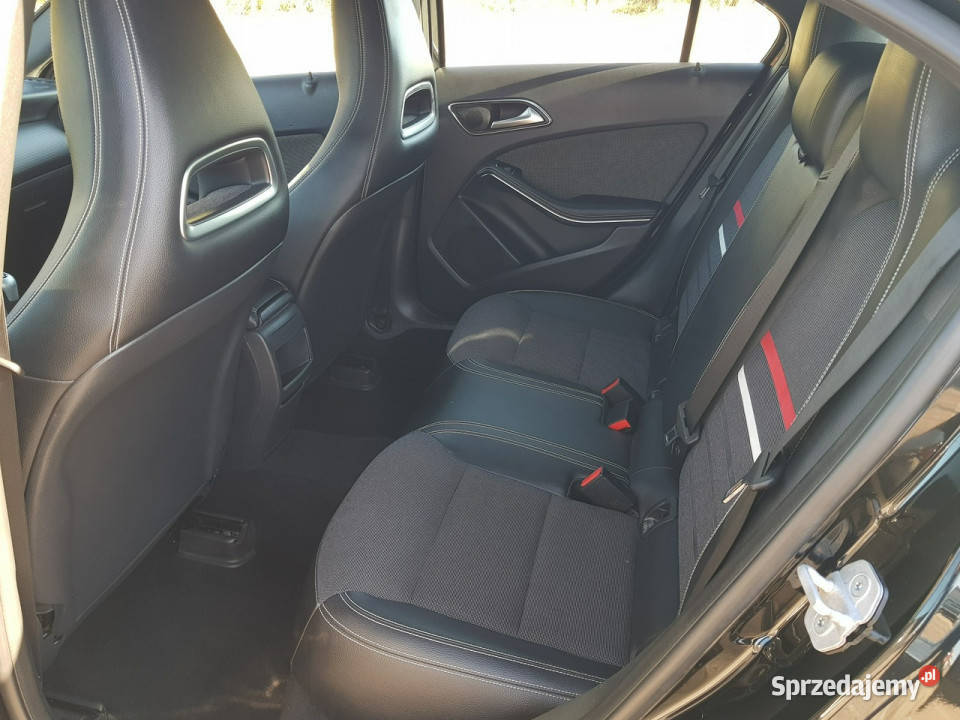 Mercedes A 180 16 Turbo Benzyna Nawigacja wielofunkcyjna kierownica Mercedes-Benz