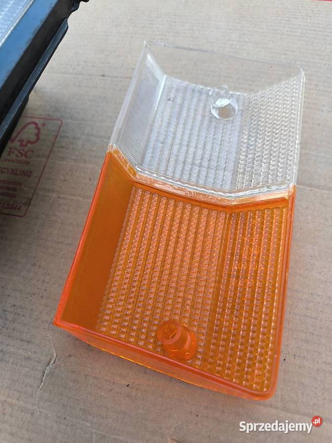 Fiat 125p kierunek pozycja lampa obrysowa lewa