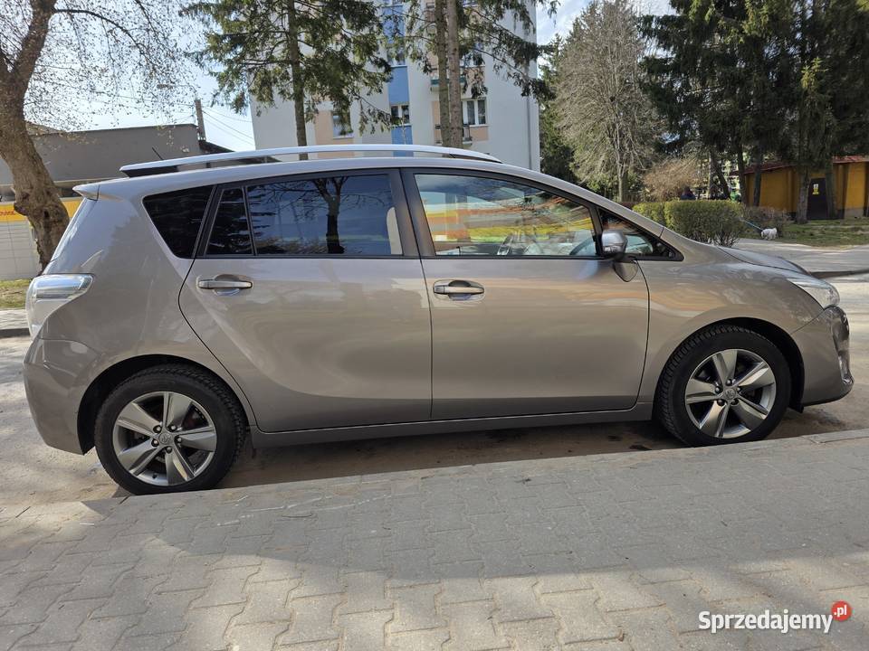 Sprzedam Toyota Verso 18 benzyna 7osobowa I warmińsko-mazurskie Bartoszyce sprzedam