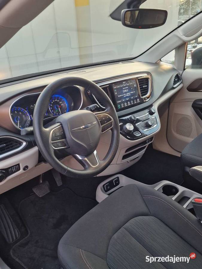 2019 Chrysler Pacifica Nowy 18 300KM Warszawa sprzedam