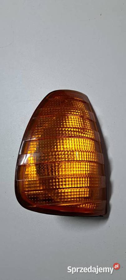 Kierunkowskaz prawy Mercedes W123 ARIC super osobowe