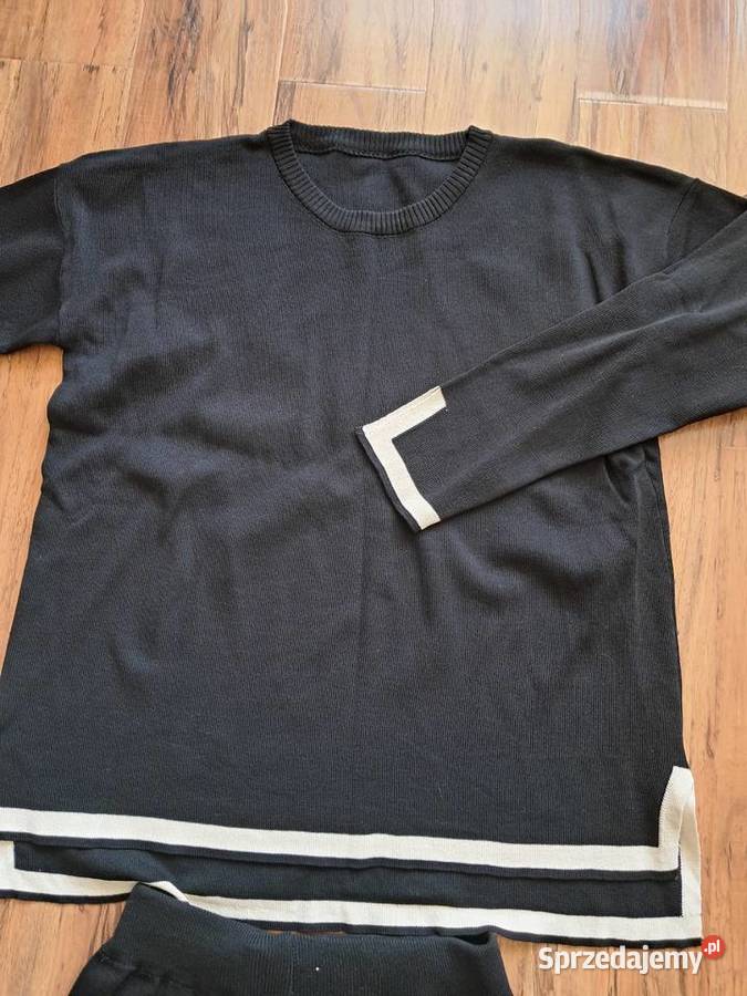 nowy czarny komplet rozamiar S brak metki czarny świętokrzyskie Sandomierz
