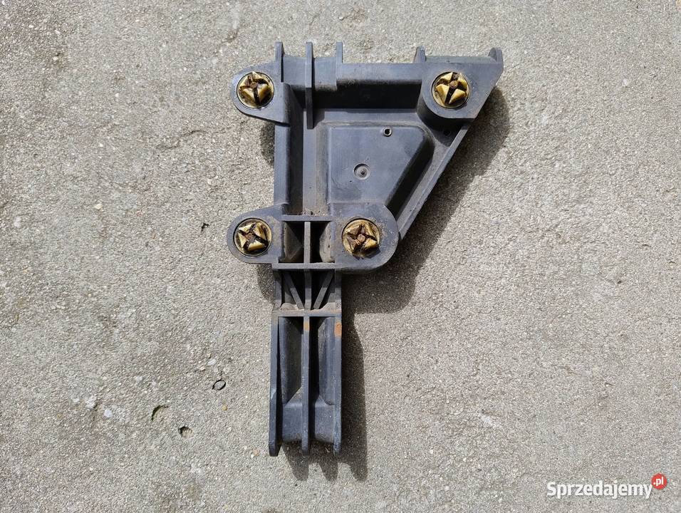 Audi 80 B4 Uchwyt zderzaka przód Wieszak prawy podkarpackie