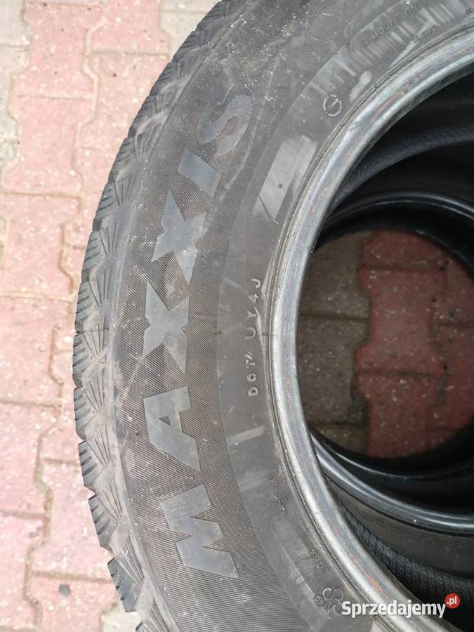 Opony zimowe 21570R16 zima