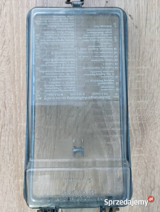 Pokrywa skrzynki bezpieczników Mercedes 190 W201 osobowe łódzkie Łódź