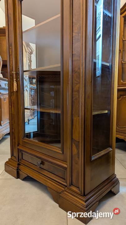 piękna witrynaserwantka czeczota orzechsklep sprzedam