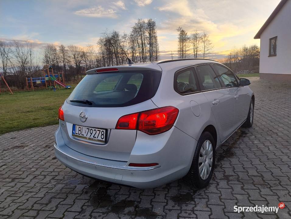 Opel astra j 2015 16d 136 przebieg 198