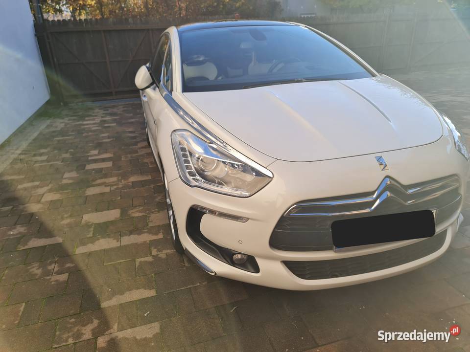 Sprzedam Citron DS5 2012 20 hybryda diesel Rok produkcji 2012 Częstochowa