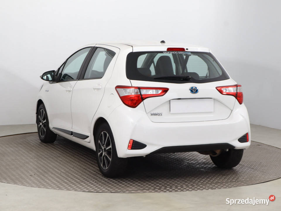 Toyota Yaris 15 Hybrid 1497cm3