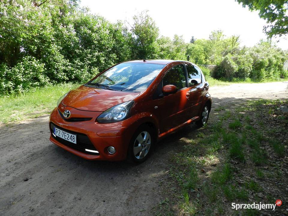 Toyota Aygo I Grzane fotele Czujniki cofania światła przeciwmgielne Puszczykowo