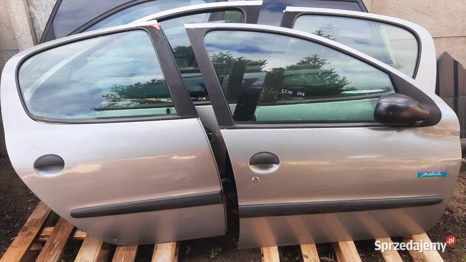 drzwi prawe Peugeot 206 5d lak EZAC kompletne dolnośląskie Dębno