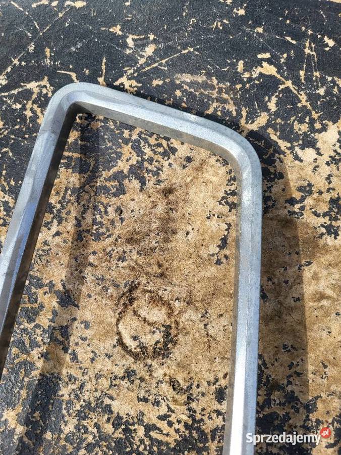 FORD MUSTANG MK2 1974 1978 RAMKA SZYBY LEWA Rybnik